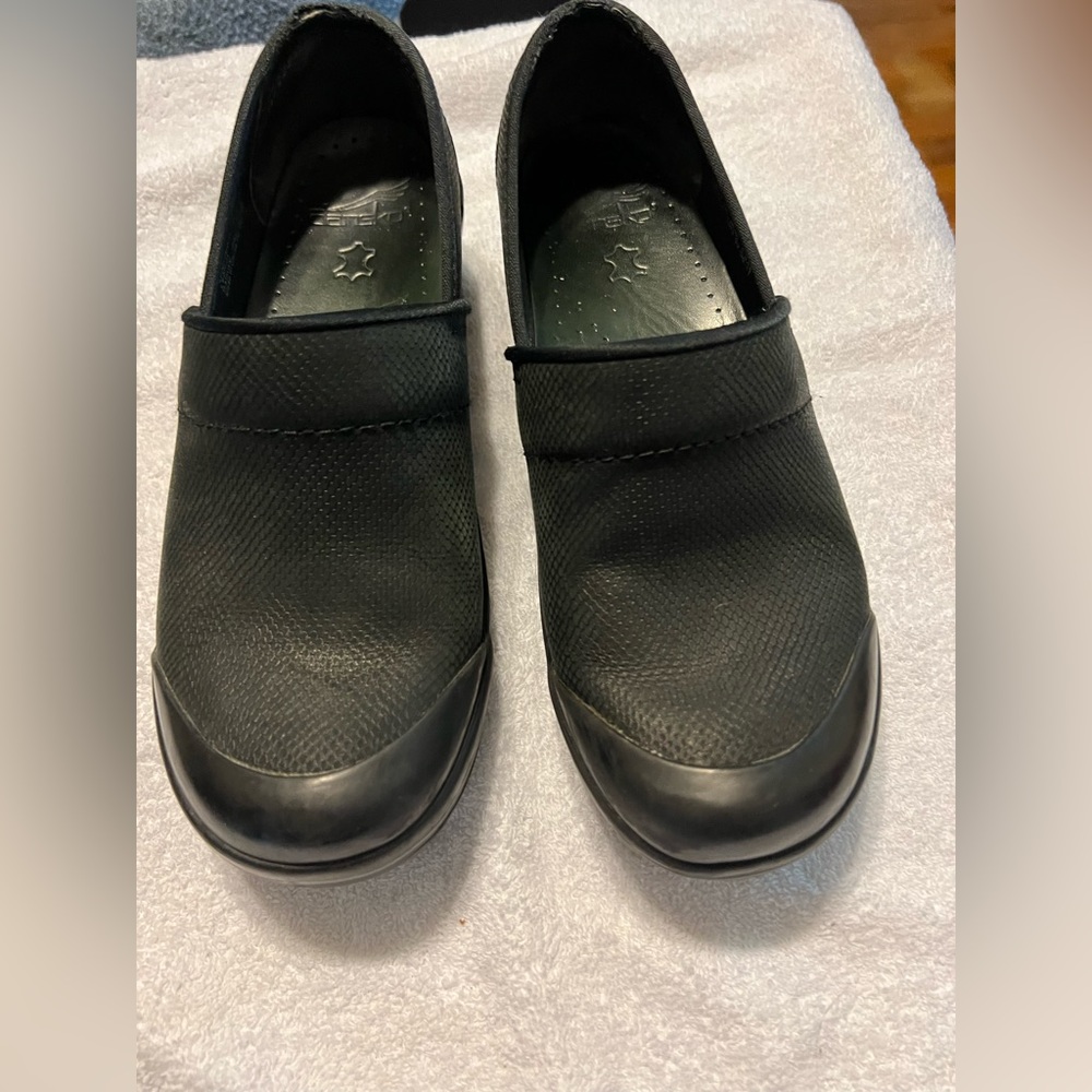 Dansko black leather Volley clog